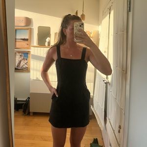 Aritzia jumper black dress